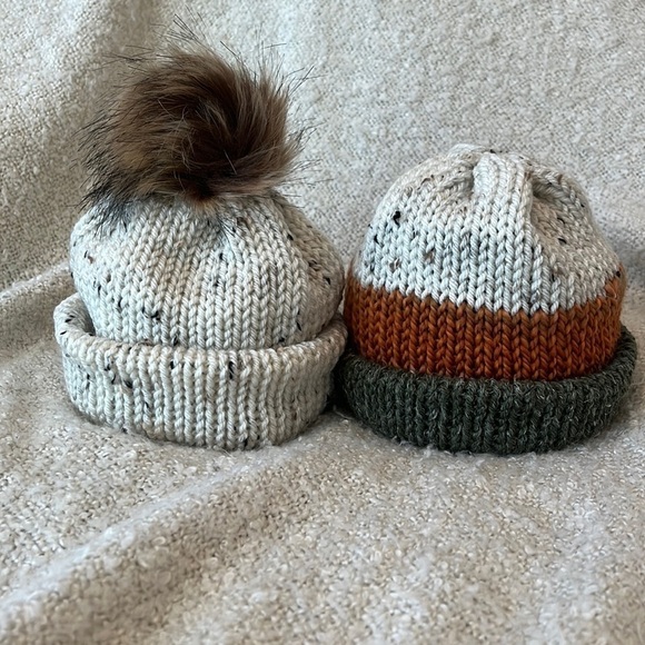 Handmade Knit Baby Beanie Set of 2, Soft Acrylic, Oatmeal Tweed & Pumpkin - Picture 1 of 3